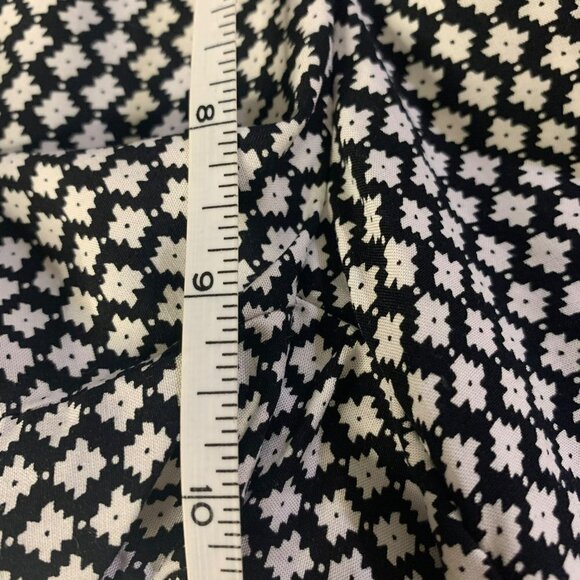 a.n.a. Black & White Geometric Flower Print New - Picture 6 of 8